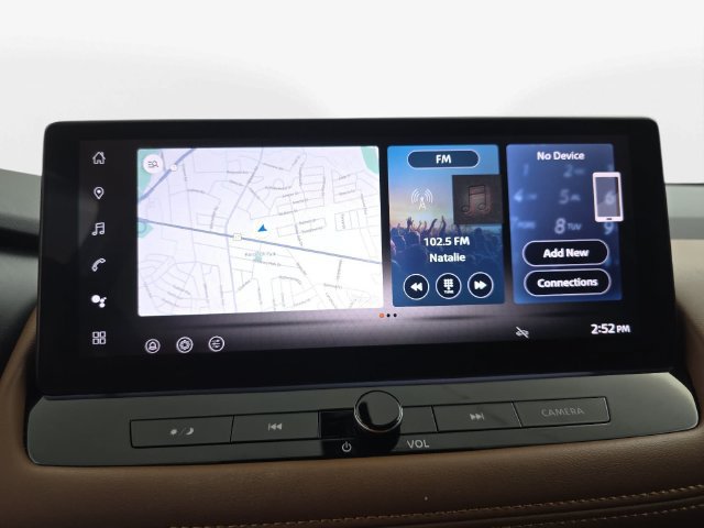 Used 2025 Nissan Rogue Platinum w/ Tech Package FWD image 21