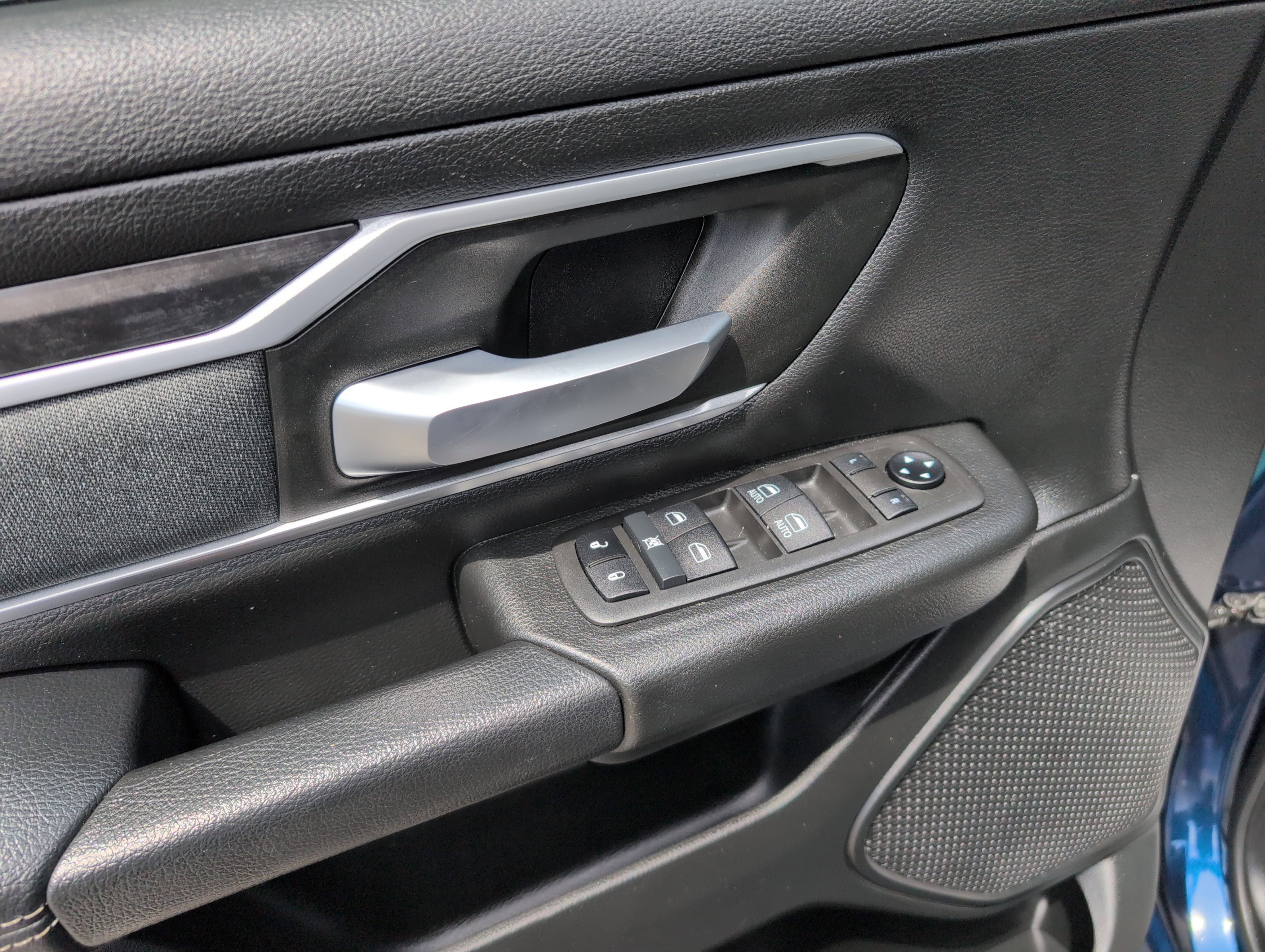 Used 2022 RAM 1500 Big Horn AWD/4WD image 14