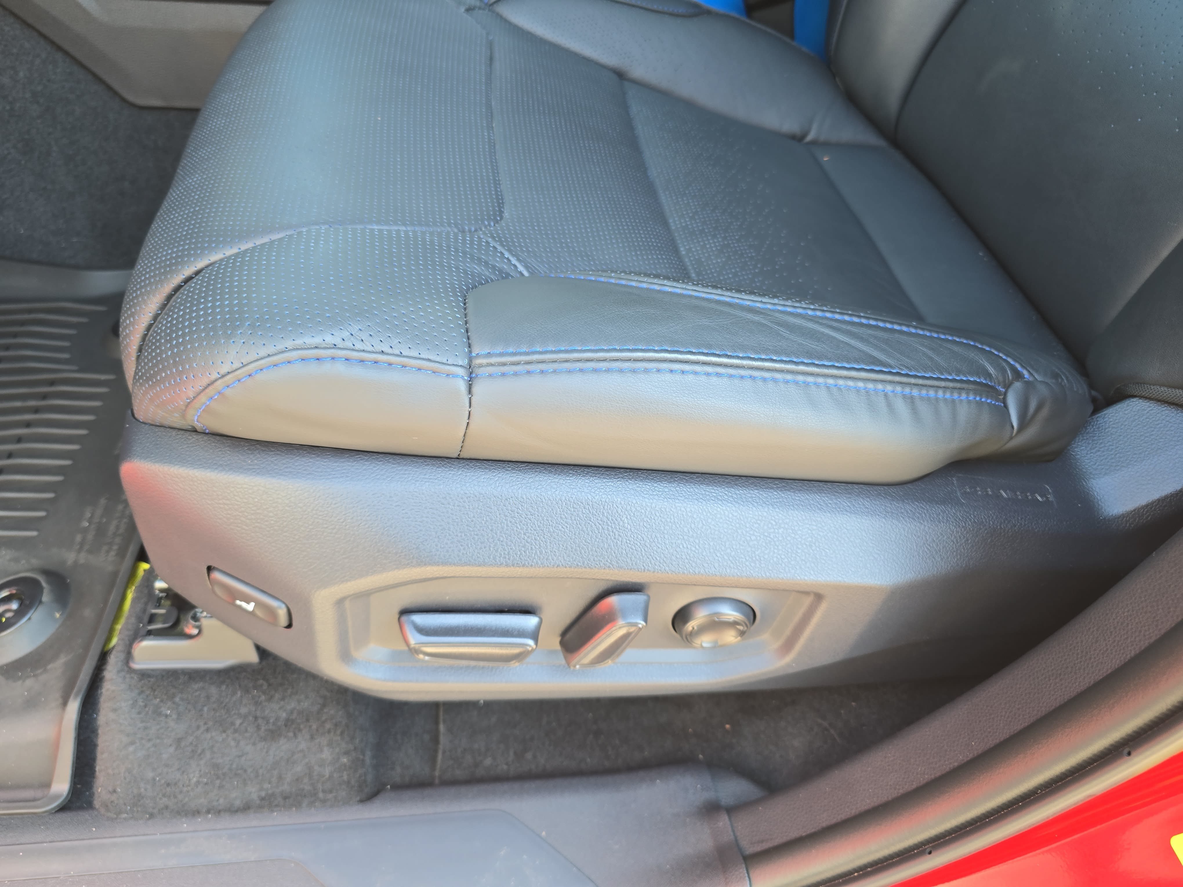 Used 2025 Toyota Tundra Platinum AWD/4WD image 29