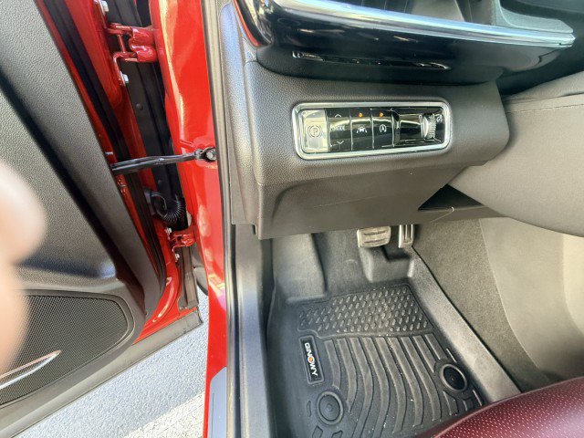 Used 2025 Buick Envision Sport Touring image 15