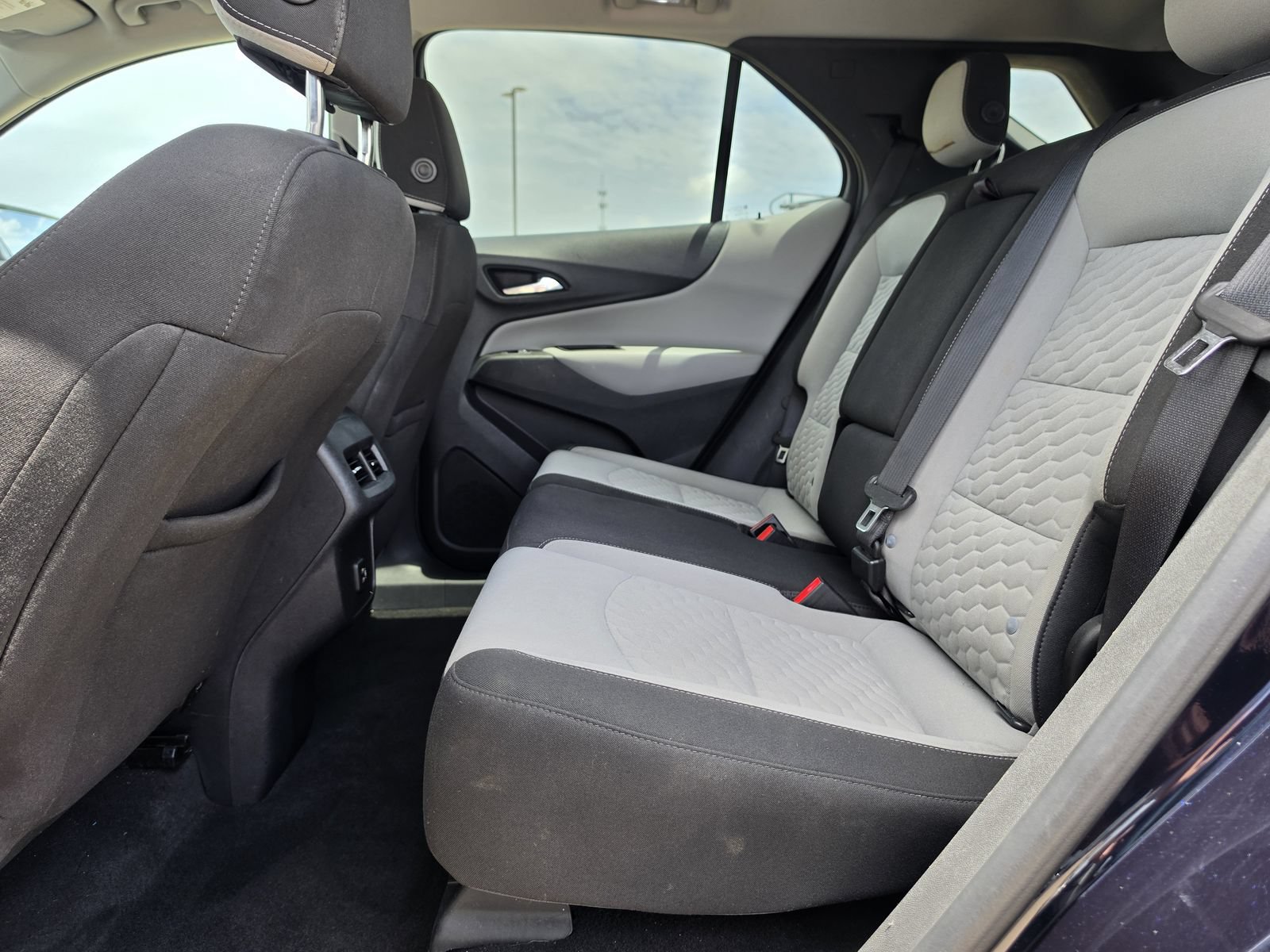 Used 2020 Chevrolet Equinox LS w/ LS Convenience Package FWD image 17