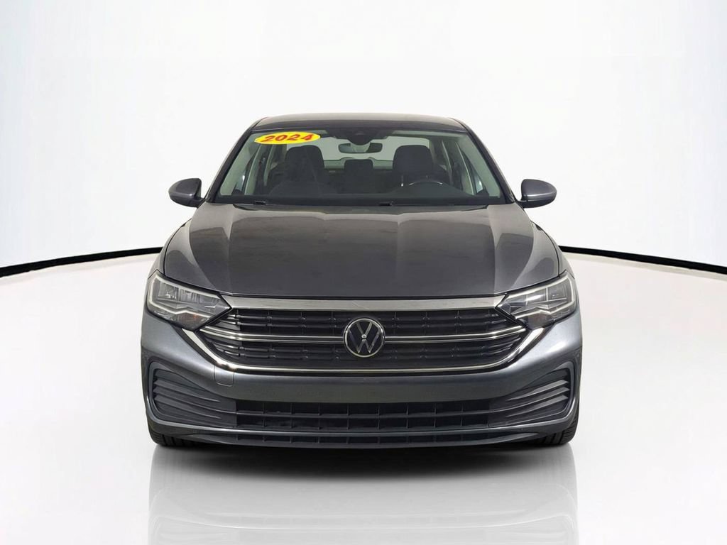 Used 2024 Volkswagen Jetta S FWD image 3
