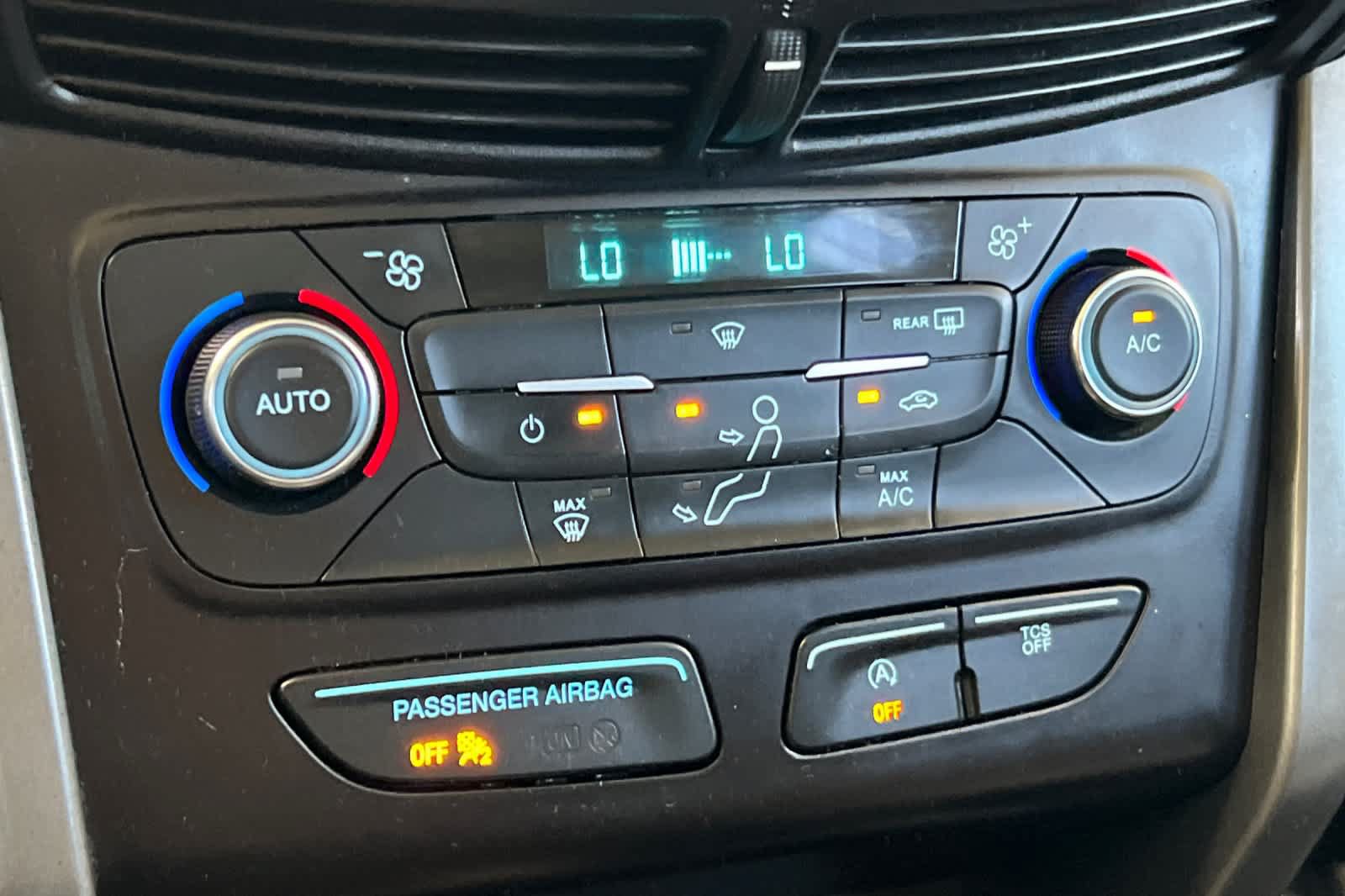 Used 2017 Ford Escape SE FWD image 22