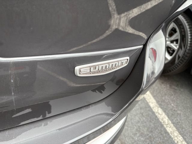 Used 2025 Jeep Grand Cherokee L Summit image 25