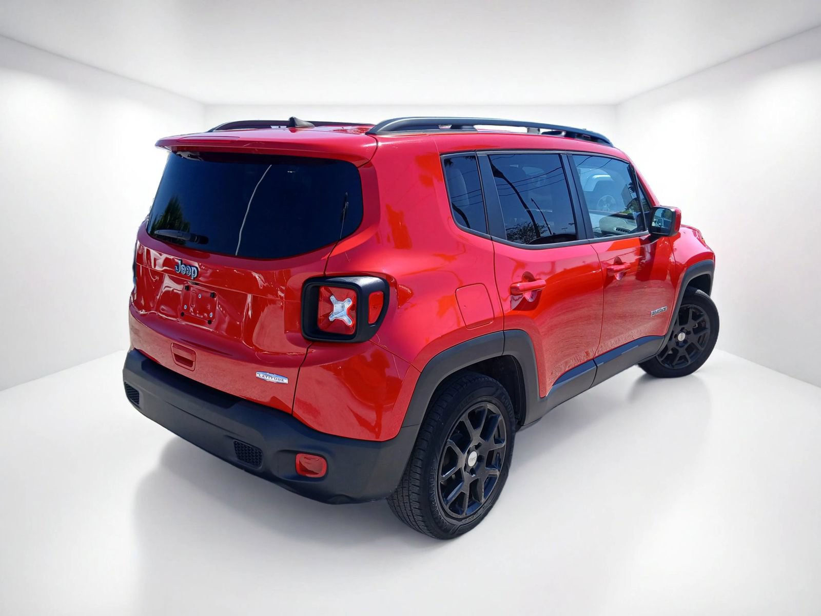 Used 2019 Jeep Renegade Latitude FWD image 5