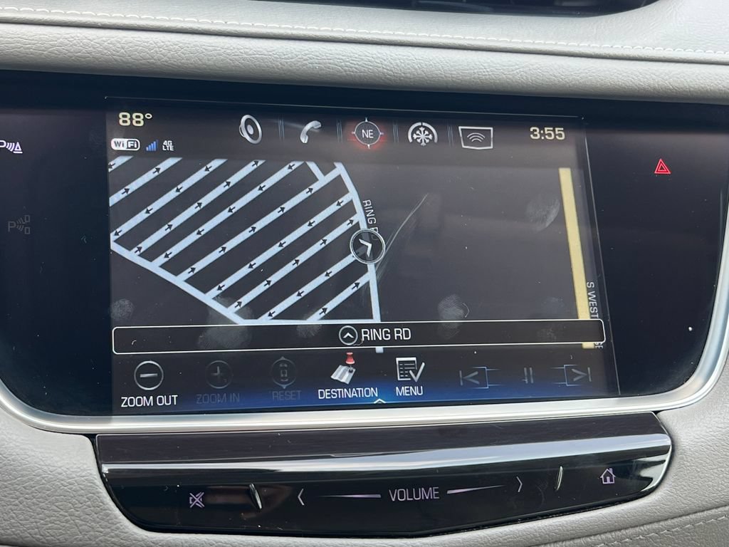 Used 2018 Cadillac XT5 Luxury w/ Driver Awareness Package AWD/4WD image 27