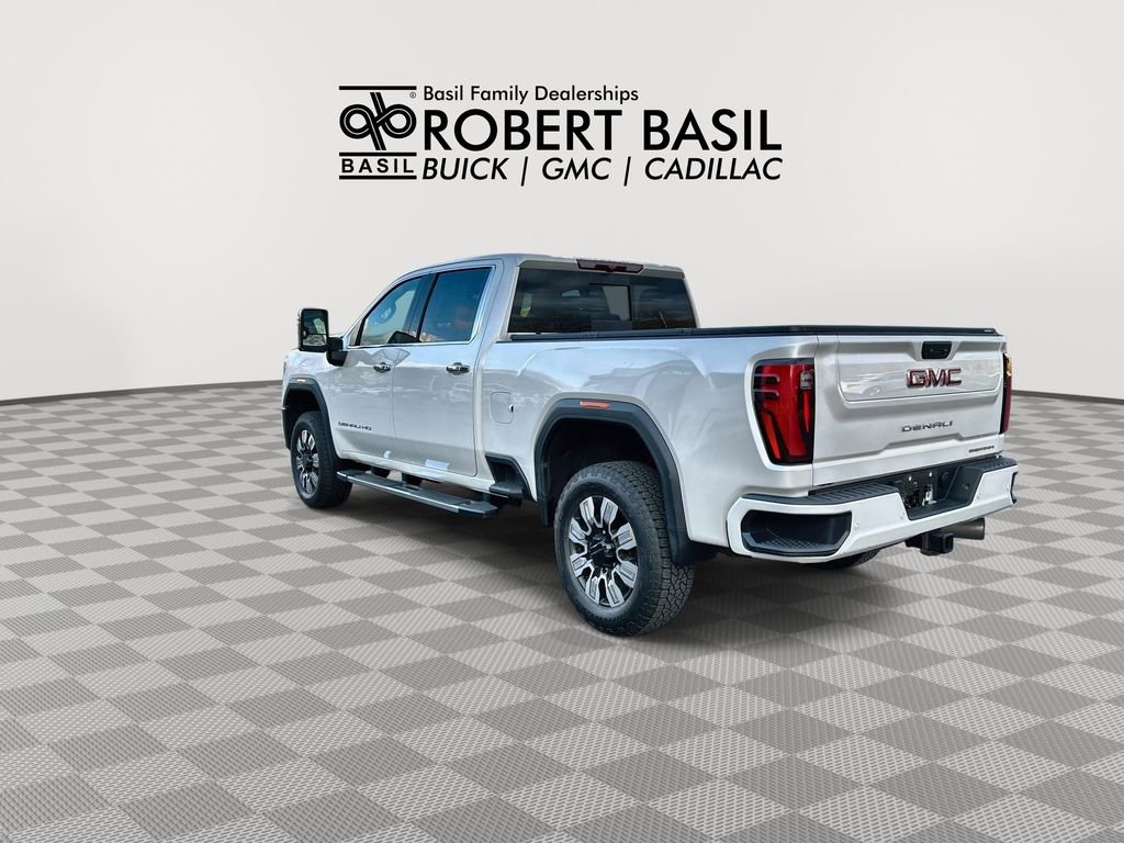 Used 2024 GMC Sierra 2500 Denali AWD/4WD image 6