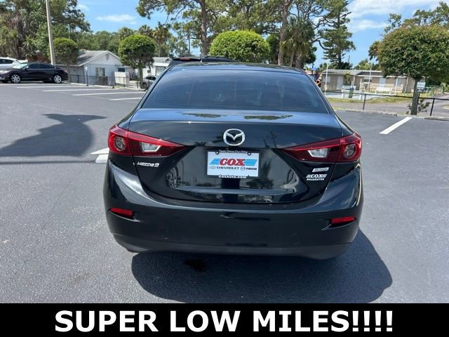 Used 2018 MAZDA MAZDA3 Sport w/ Preferred Equipment Package FWD image 5