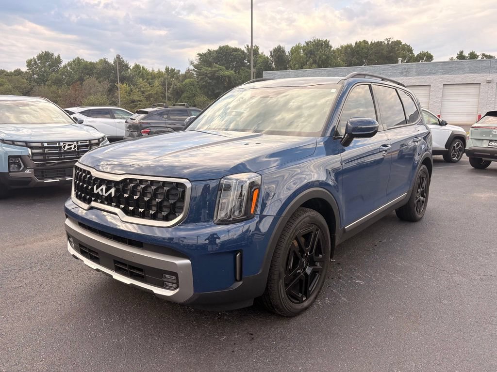 Used 2023 Kia Telluride SX X-Line AWD/4WD image 3