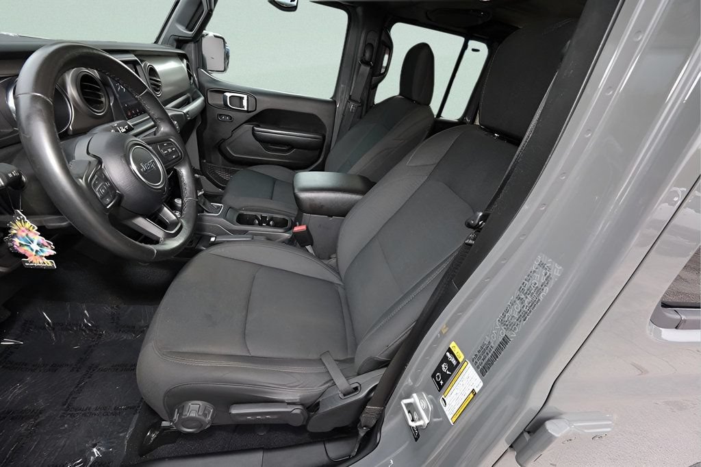 Used 2021 Jeep Gladiator Sport AWD/4WD image 13