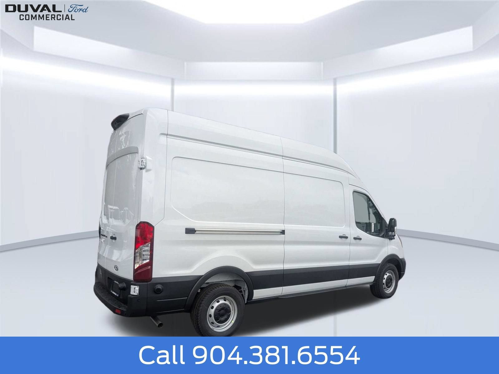 New 2026 Ford Transit 250 148 High Roof w/ Load Area Protection Package RWD image 4