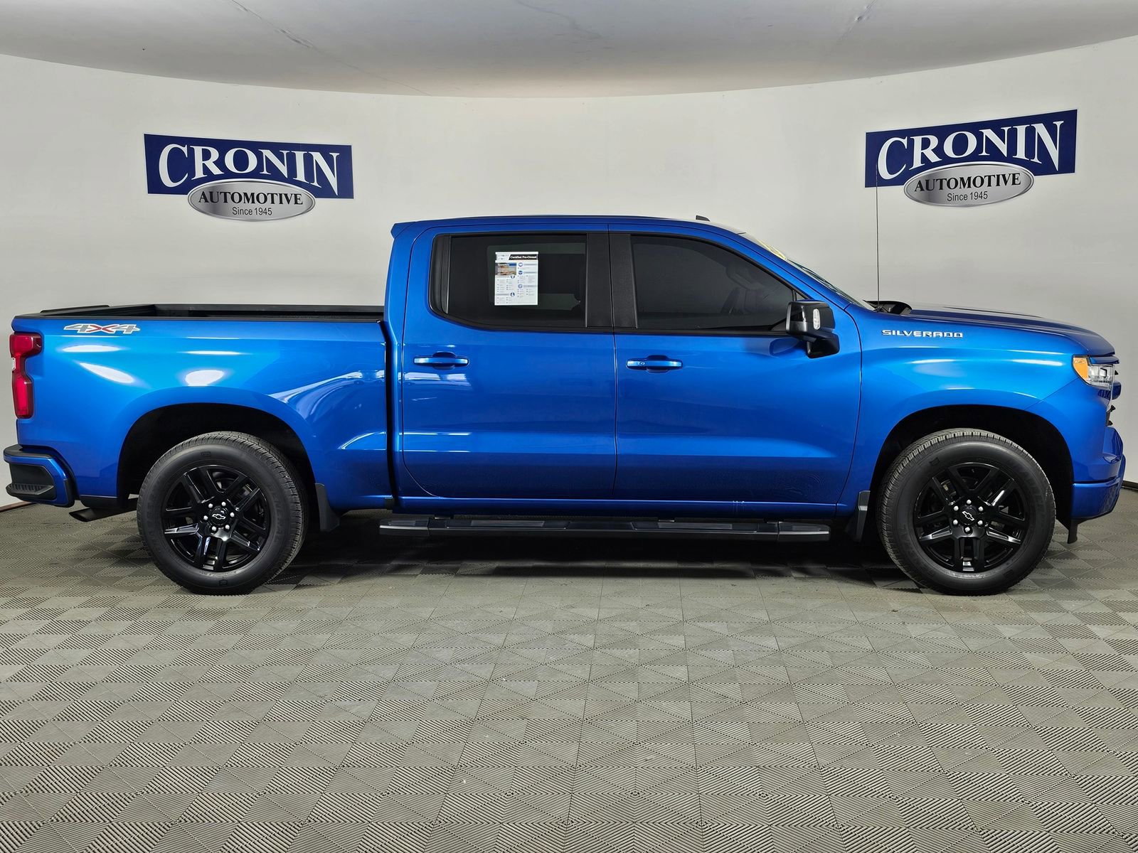 Used 2022 Chevrolet Silverado 1500 RST w/ RST All Star Premium Package AWD/4WD image 6