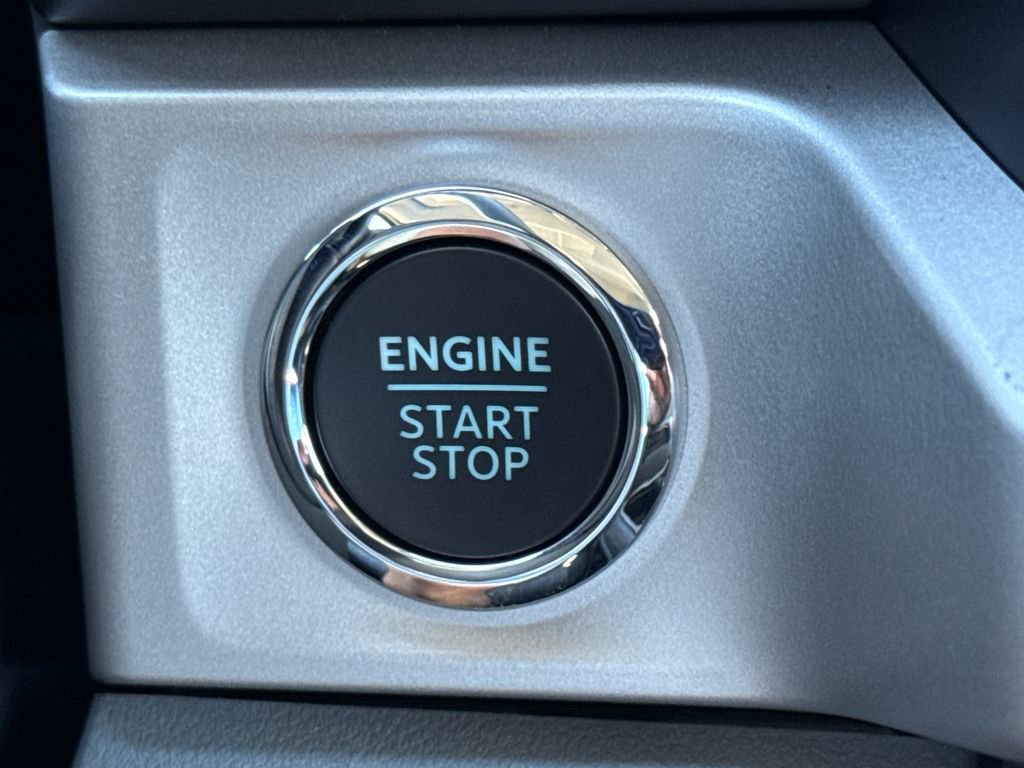 New 2026 Ford F250 XLT w/ XLT Premium Package image 24