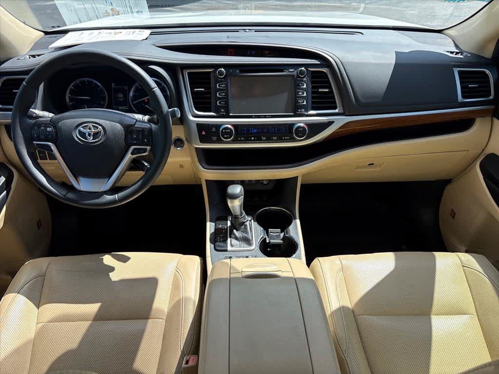 Used 2019 Toyota Highlander Limited AWD/4WD image 11