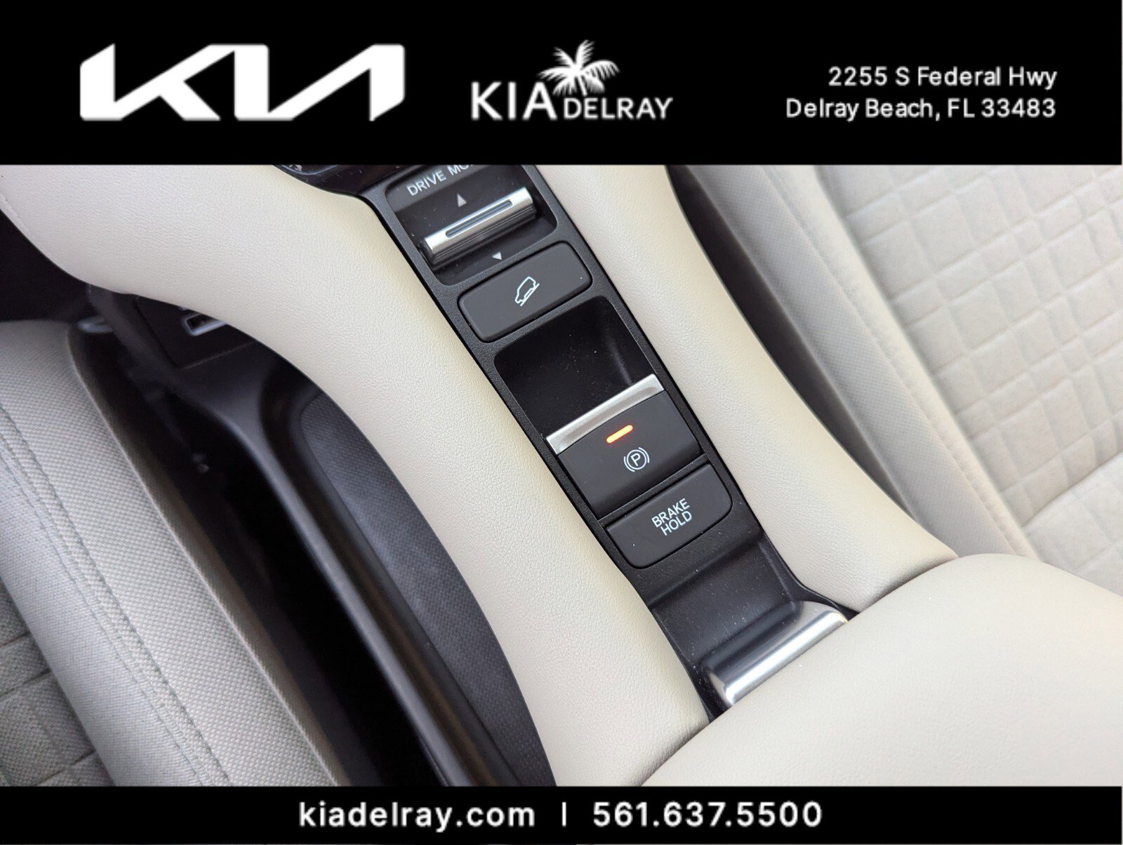 Used 2023 Honda HR-V LX image 25