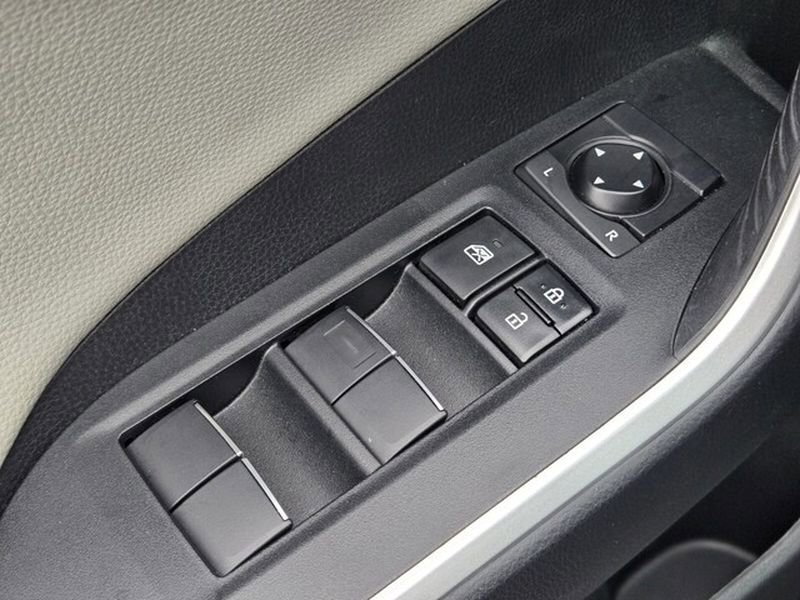 Used 2021 Toyota RAV4 Limited image 31