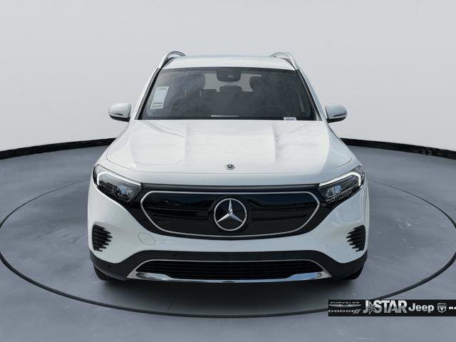 Used 2023 Mercedes-Benz EQB 300 4MATIC image 2