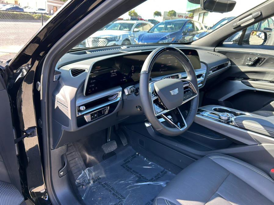 Used 2024 Cadillac Lyriq Luxury w/ LPO, Floor Liner Package image 13