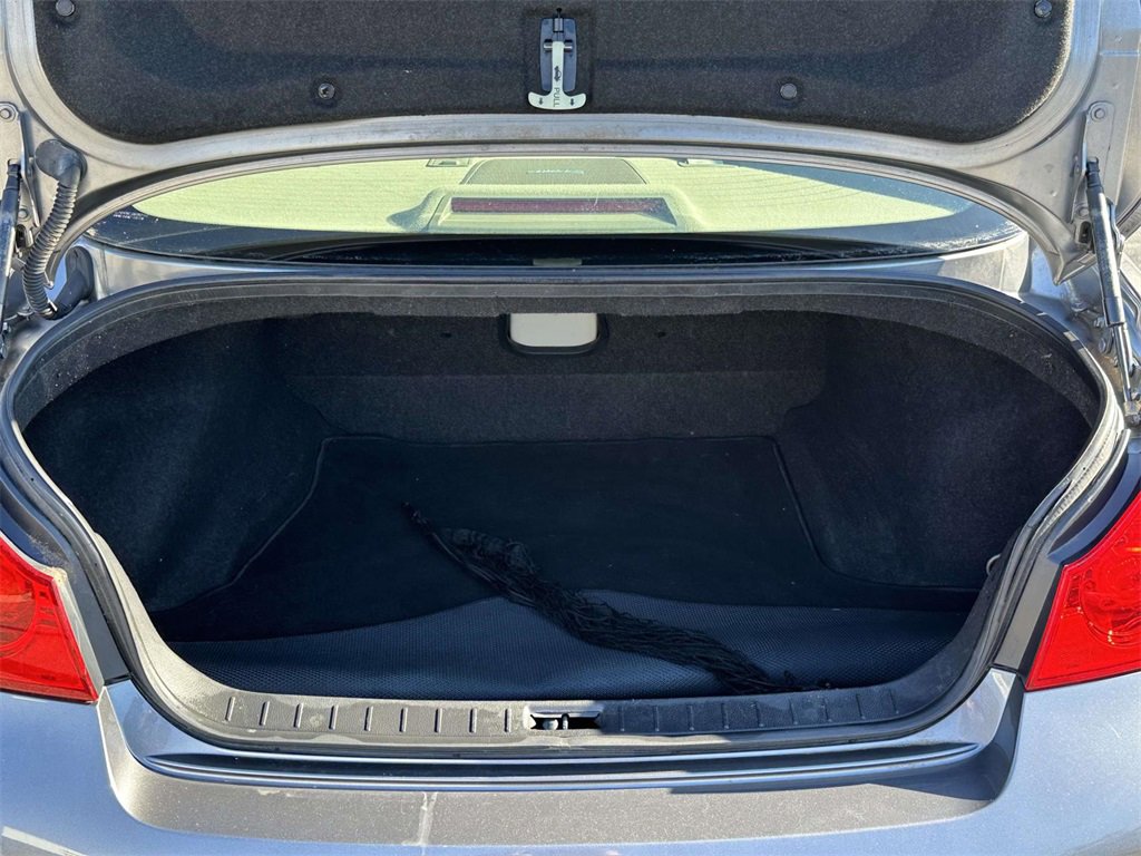 Used 2013 INFINITI G37 Journey w/ Premium Pkg image 14