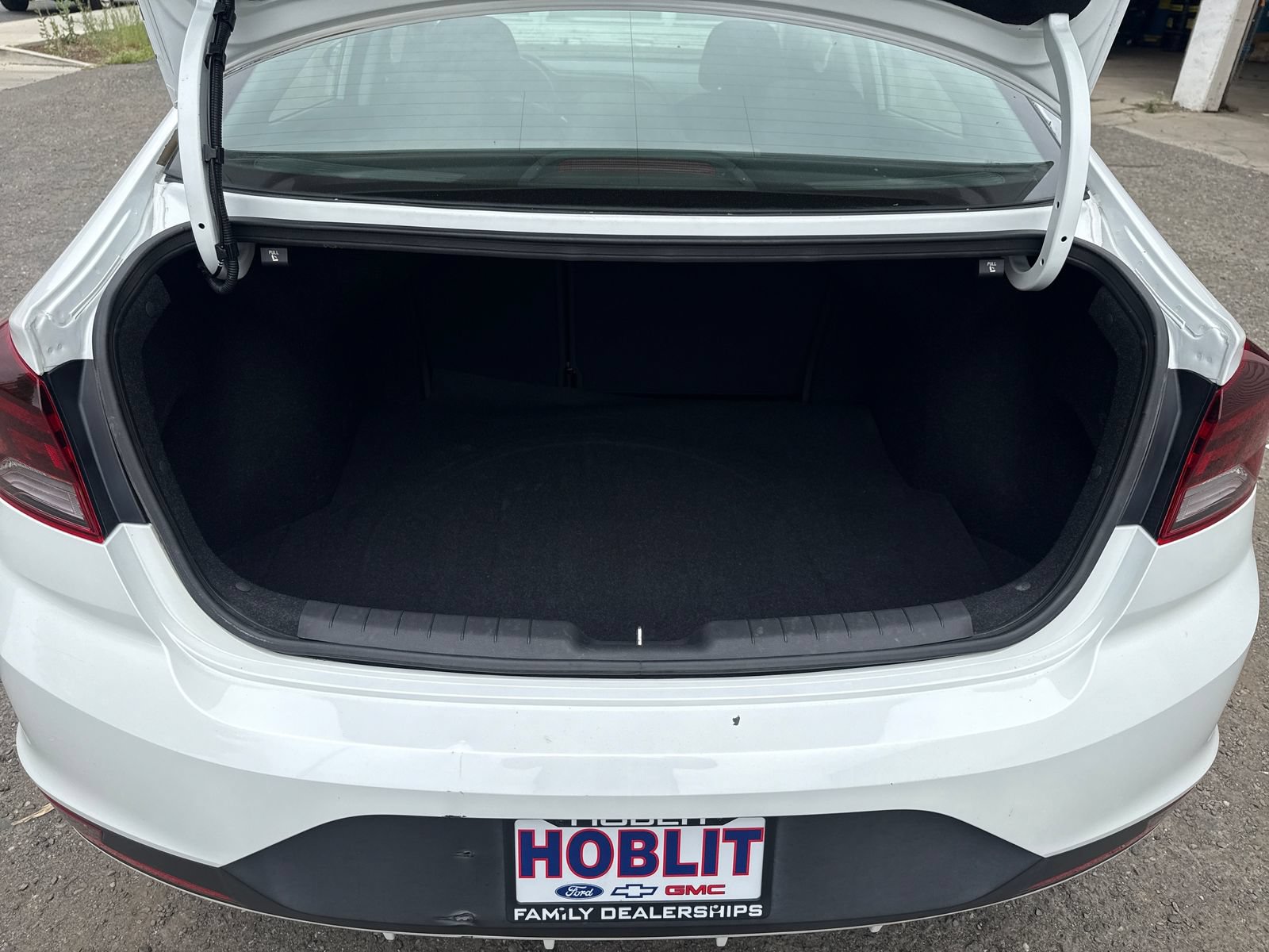 Used 2020 Hyundai Elantra SE w/ Cargo Package (C1) FWD image 23