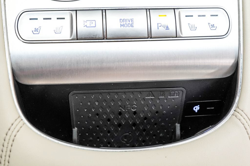 Used 2023 Genesis G90 3.5T AWD/4WD image 26