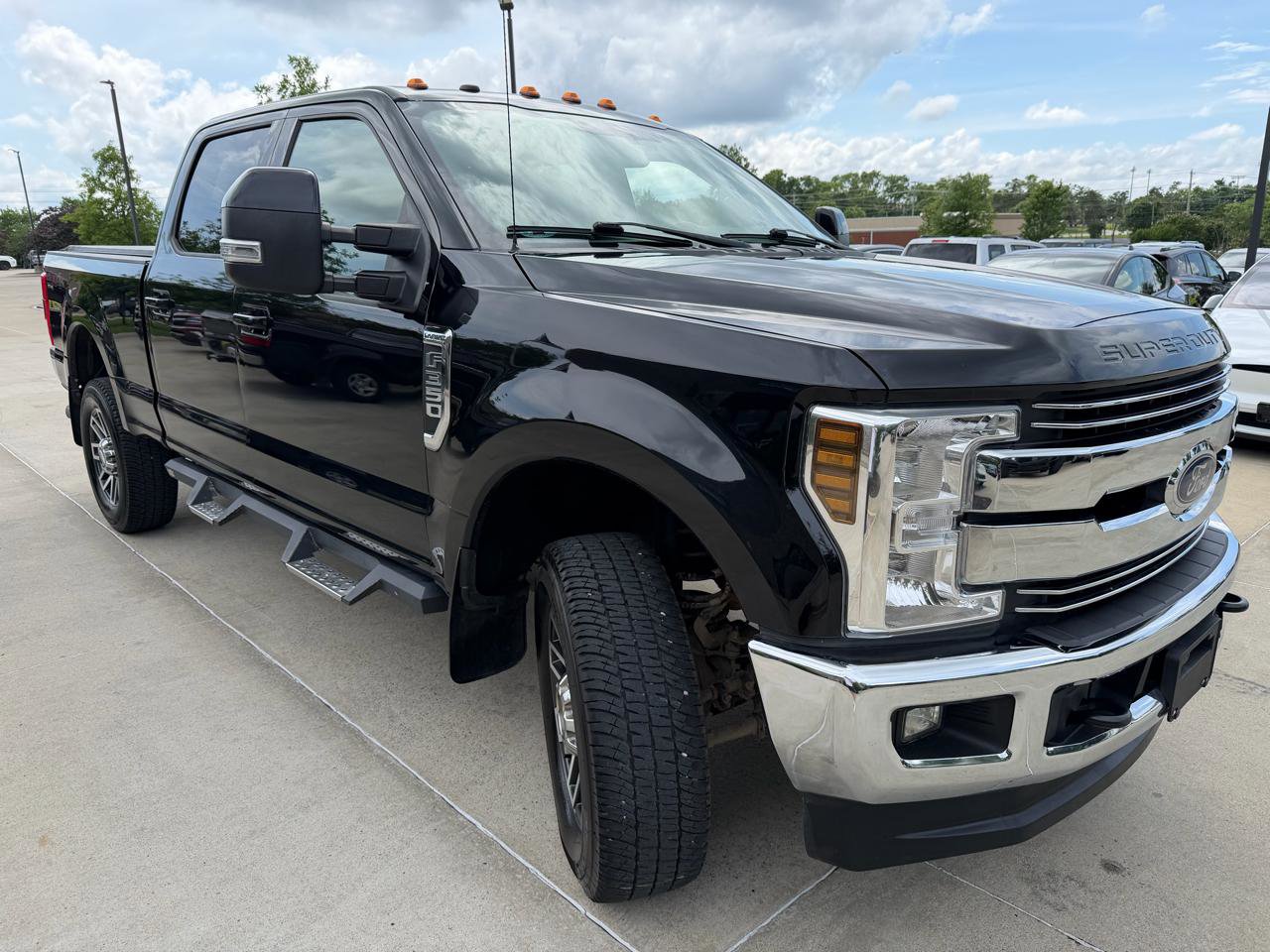Used 2018 Ford F350 Lariat AWD/4WD image 3