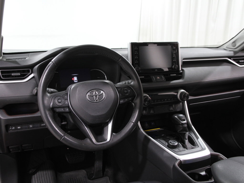 Used 2019 Toyota RAV4 Limited image 6