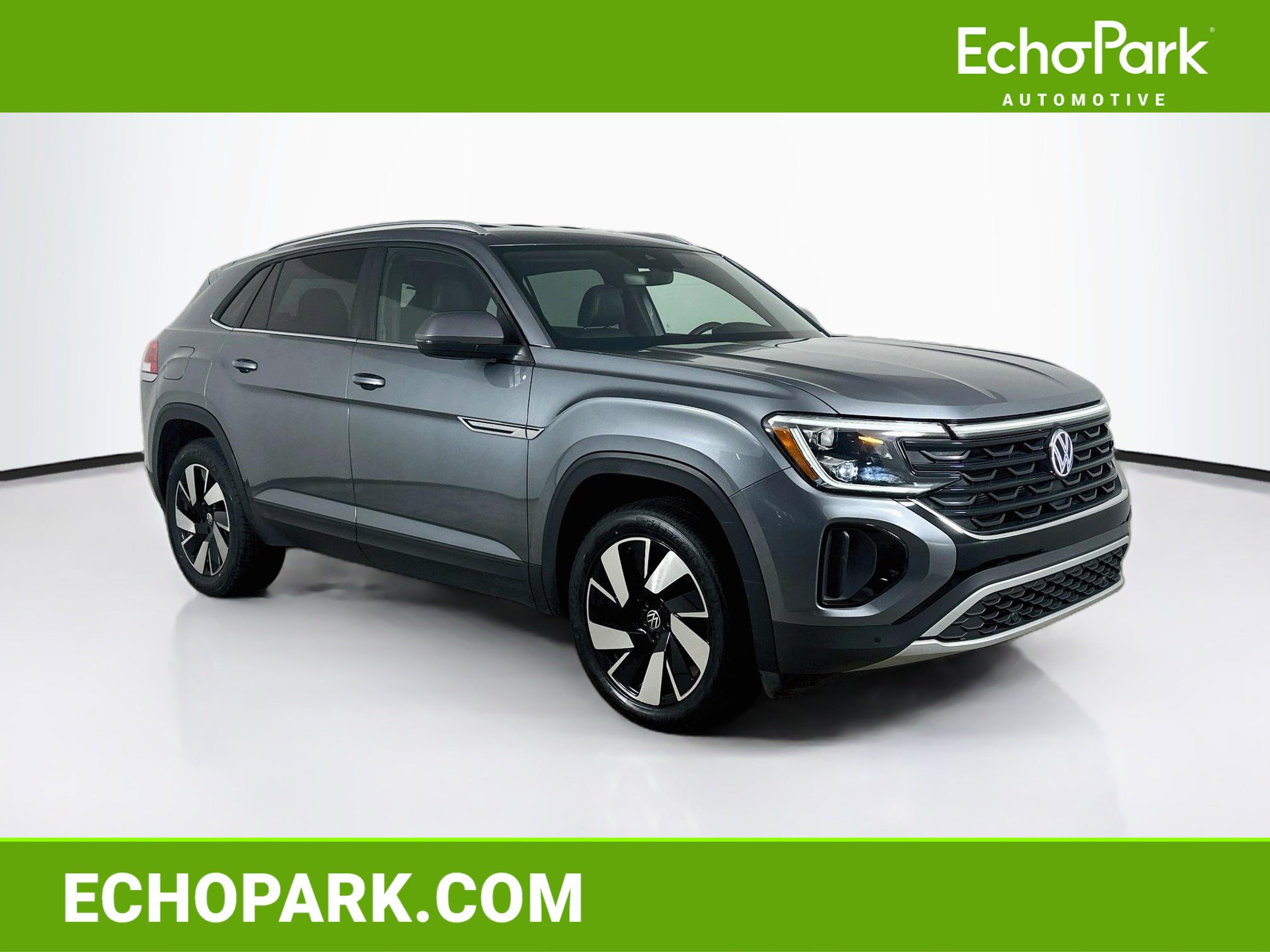 Used 2025 Volkswagen Atlas Cross Sport SE FWD image 1