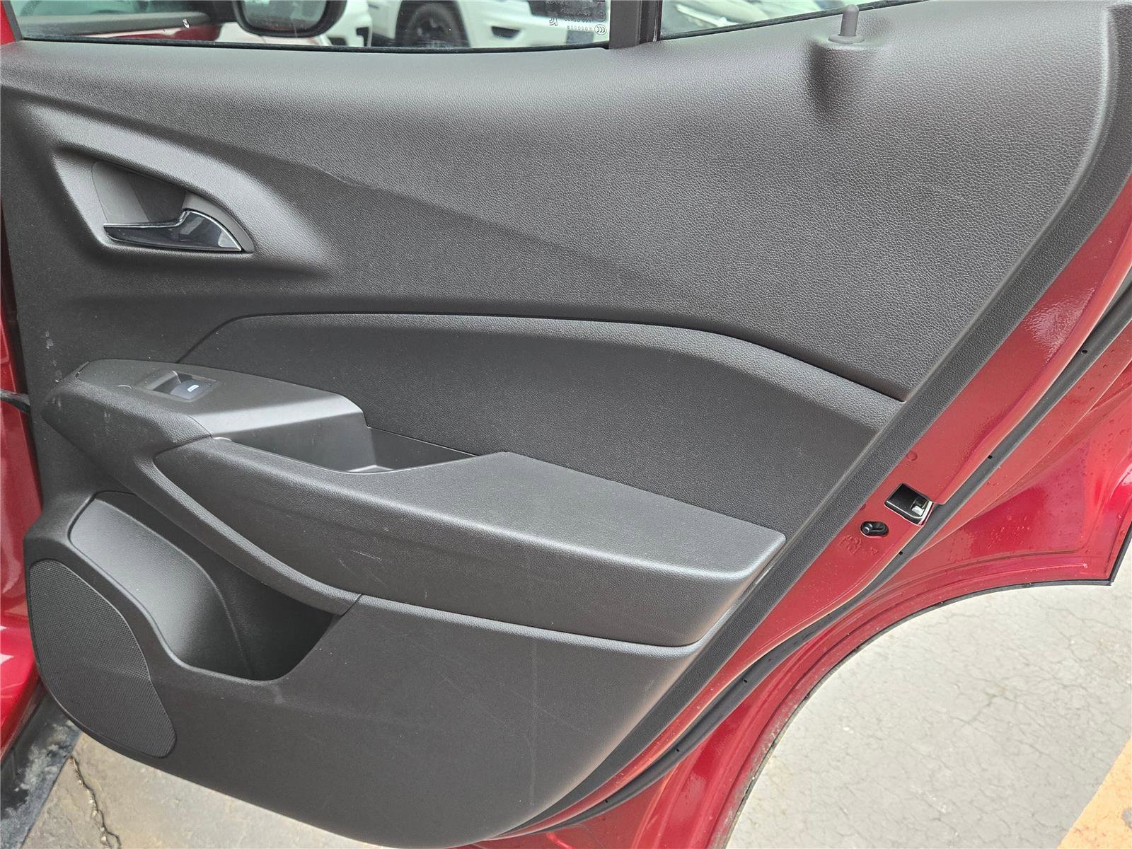 Used 2024 Chevrolet Trax RS w/ Driver Confidence Package image 8