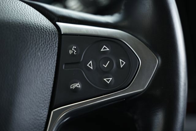 Used 2020 Chevrolet Traverse LT w/ Driver Confidence II Package image 32