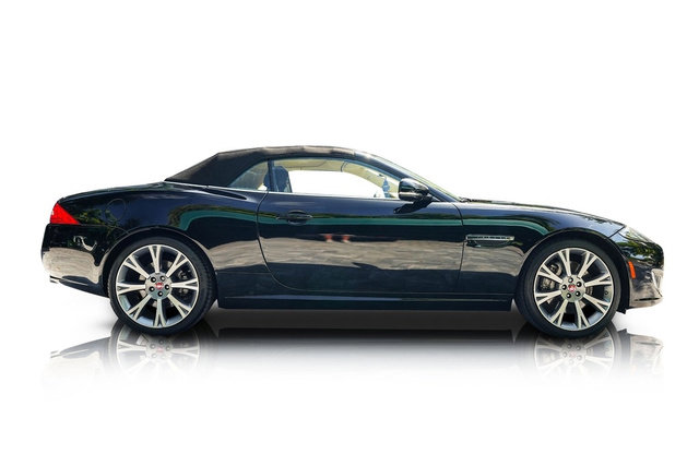 Used 2014 Jaguar XK Convertible image 2