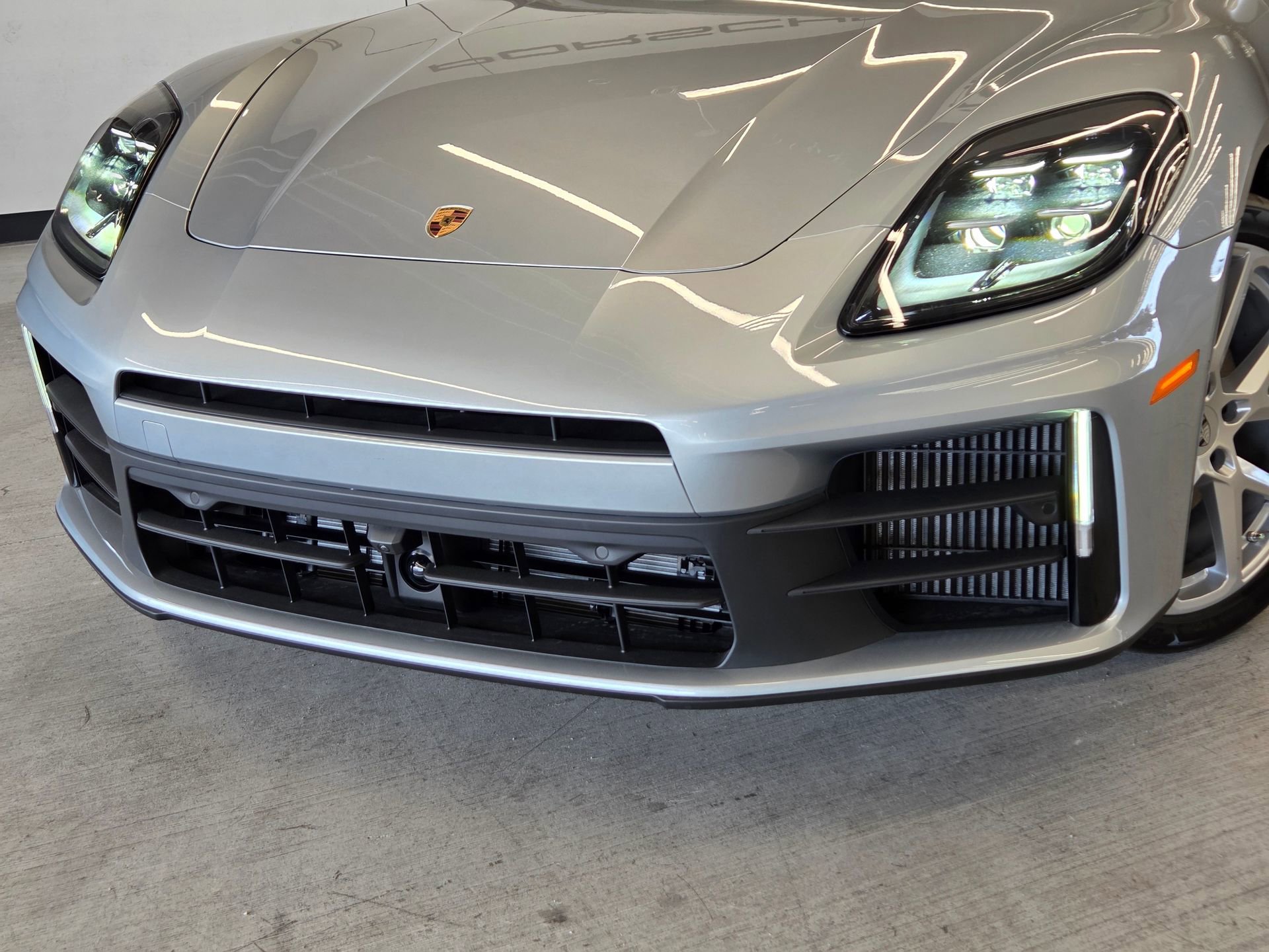 New 2026 Porsche Panamera image 24