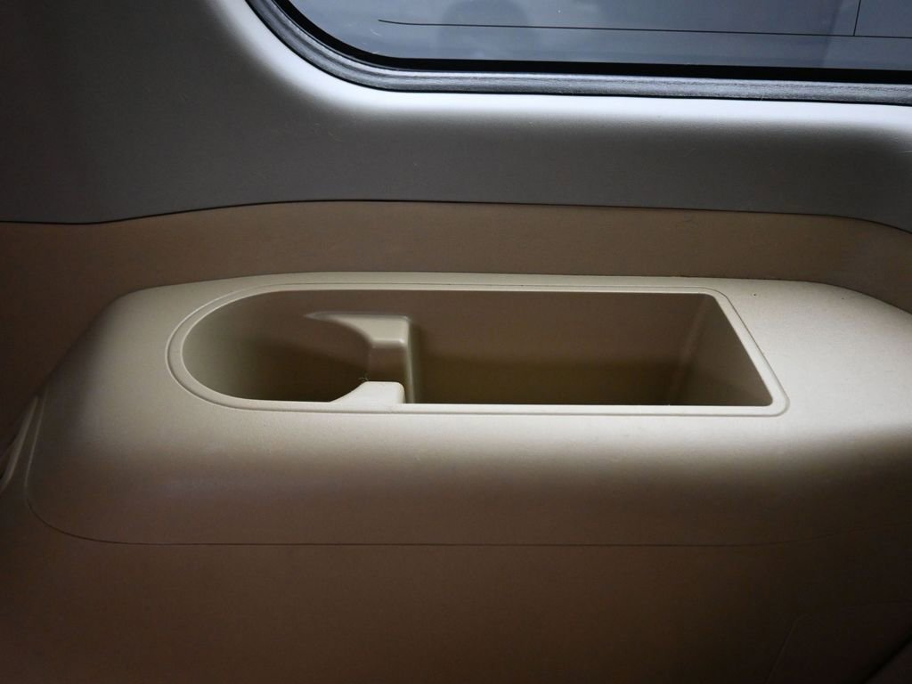 Used 2011 Nissan Armada Platinum w/ 2nd Row Captain Seat Pkg image 37