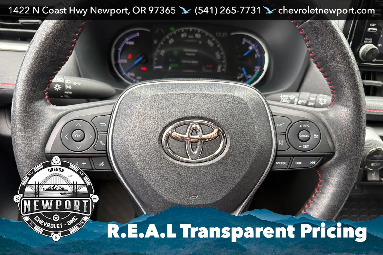 Used 2022 Toyota RAV4 SE w/ Weather & Moonroof Package AWD/4WD image 23