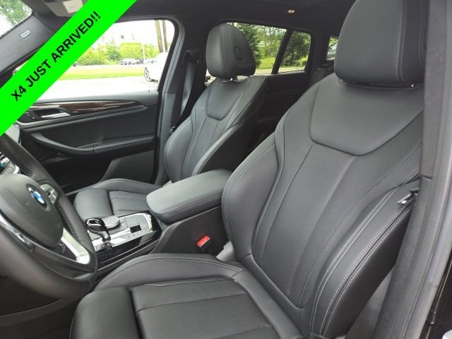 Used 2024 BMW X4 xDrive30i w/ Premium Package AWD/4WD image 9