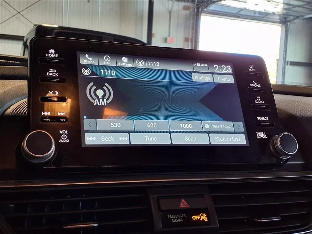 Used 2022 Honda Accord Touring image 17