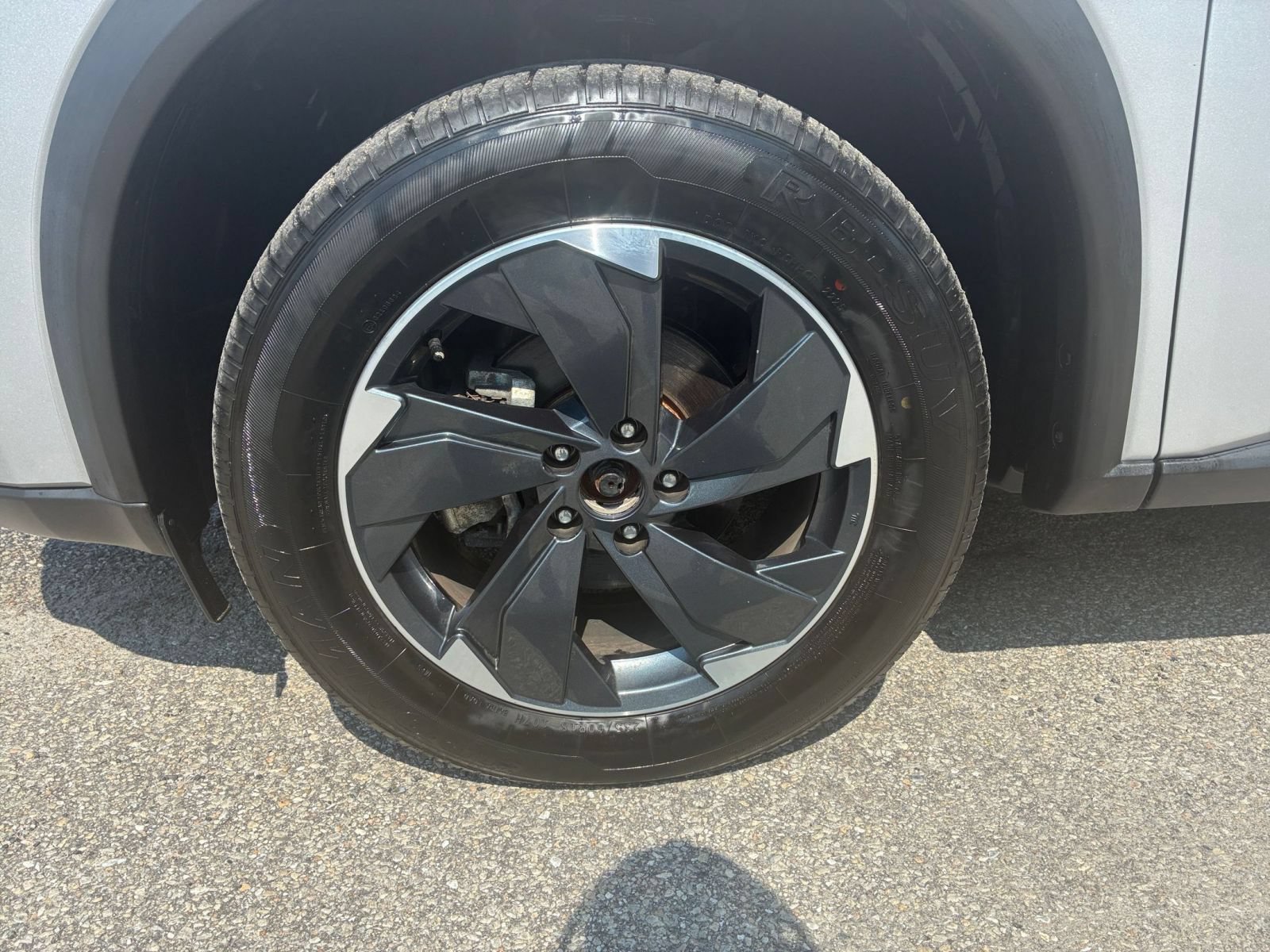 Used 2025 Nissan Rogue SV AWD/4WD image 20