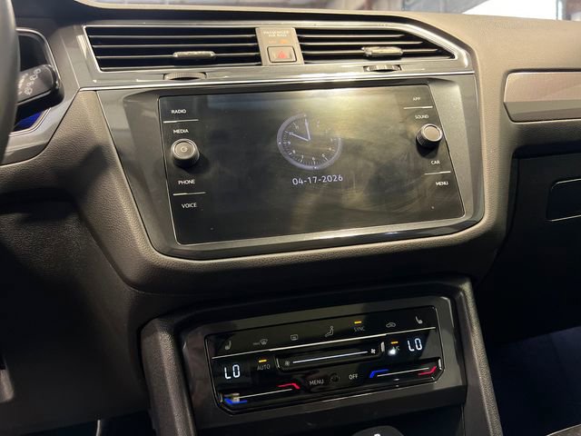 Certified 2022 Volkswagen Tiguan SE FWD image 25