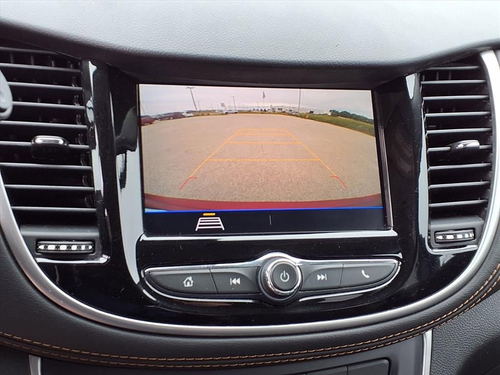 Used 2021 Chevrolet Trax LT w/ Driver Confidence Package image 10