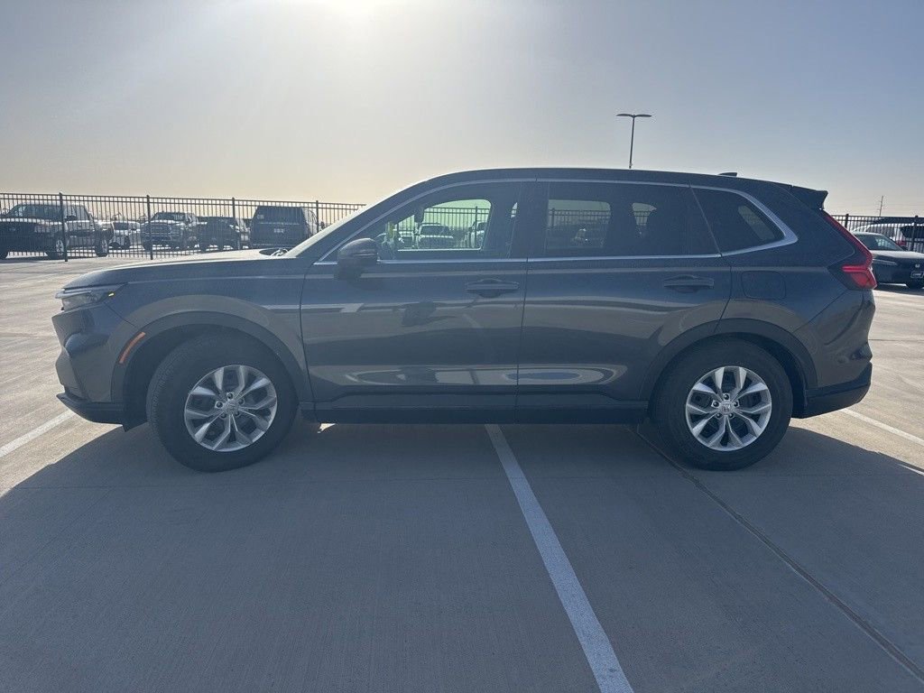 Used 2025 Honda CR-V LX image 2