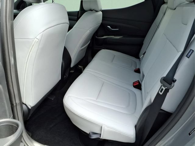 Used 2026 Hyundai Santa Cruz SEL AWD/4WD image 13