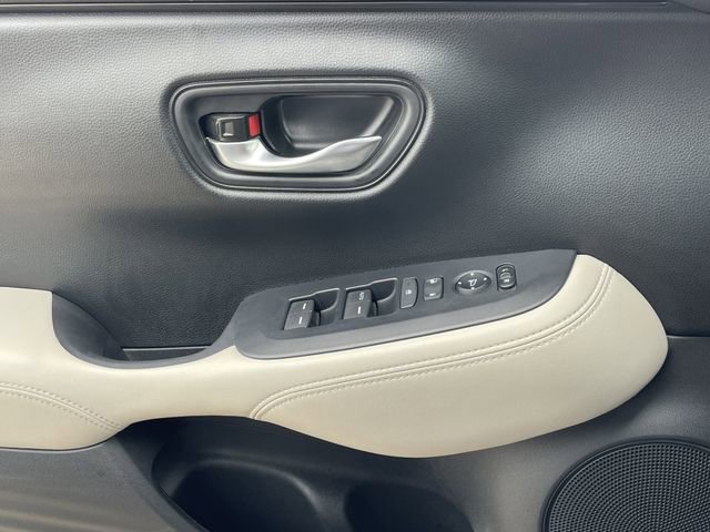 Certified 2025 Honda HR-V LX image 21