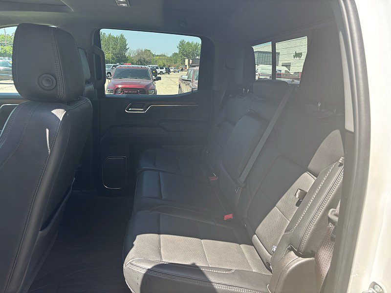 Used 2024 GMC Sierra 1500 Denali w/ Denali Reserve Package AWD/4WD image 9