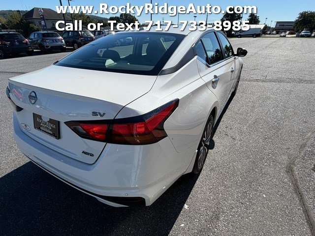 Used 2024 Nissan Altima 2.5 SV w/ SV Premium Package AWD/4WD image 9
