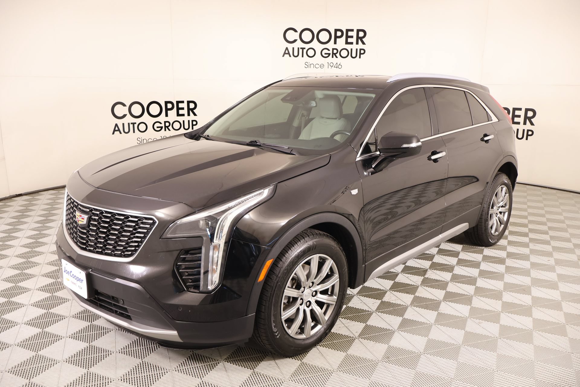 Used 2022 Cadillac XT4 Premium Luxury w/ Safety Alert Package AWD/4WD image 9