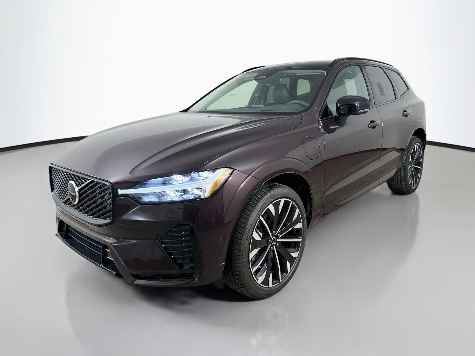 New 2026 Volvo XC60 T8 Ultra w/ Protection Package Premier AWD/4WD image 1