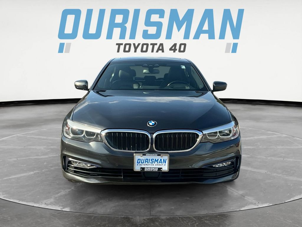Used 2018 BMW 540i xDrive AWD/4WD image 2