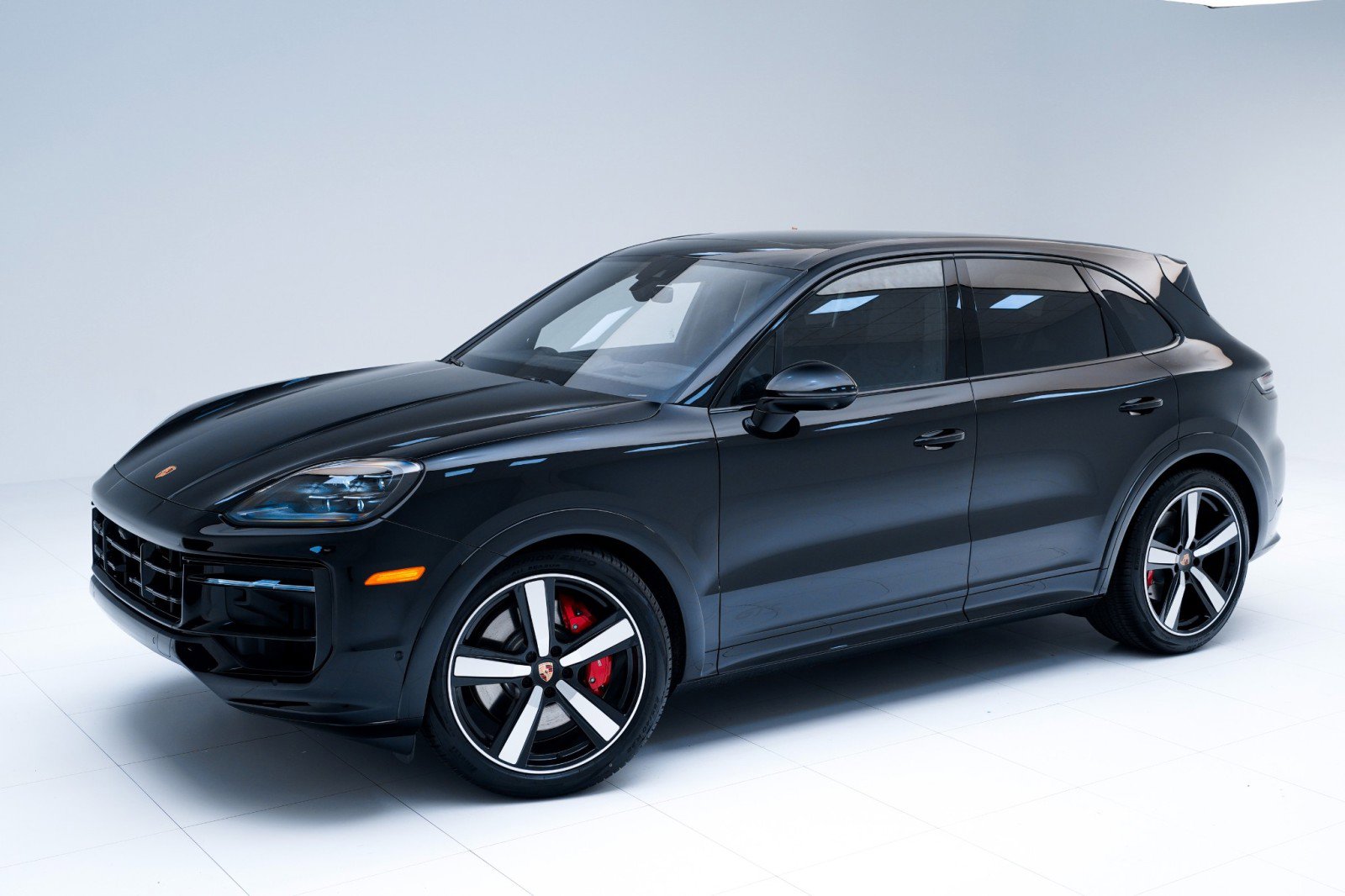 New 2026 Porsche Cayenne GTS image 1