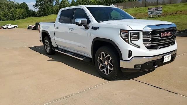 New 2026 GMC Sierra 1500 SLT w/ SLT Premium Plus Package AWD/4WD image 2