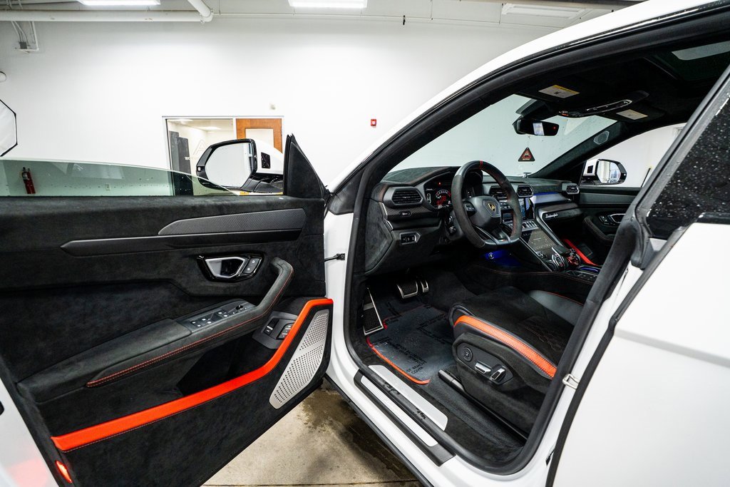 Used 2024 Lamborghini Urus Performante image 41